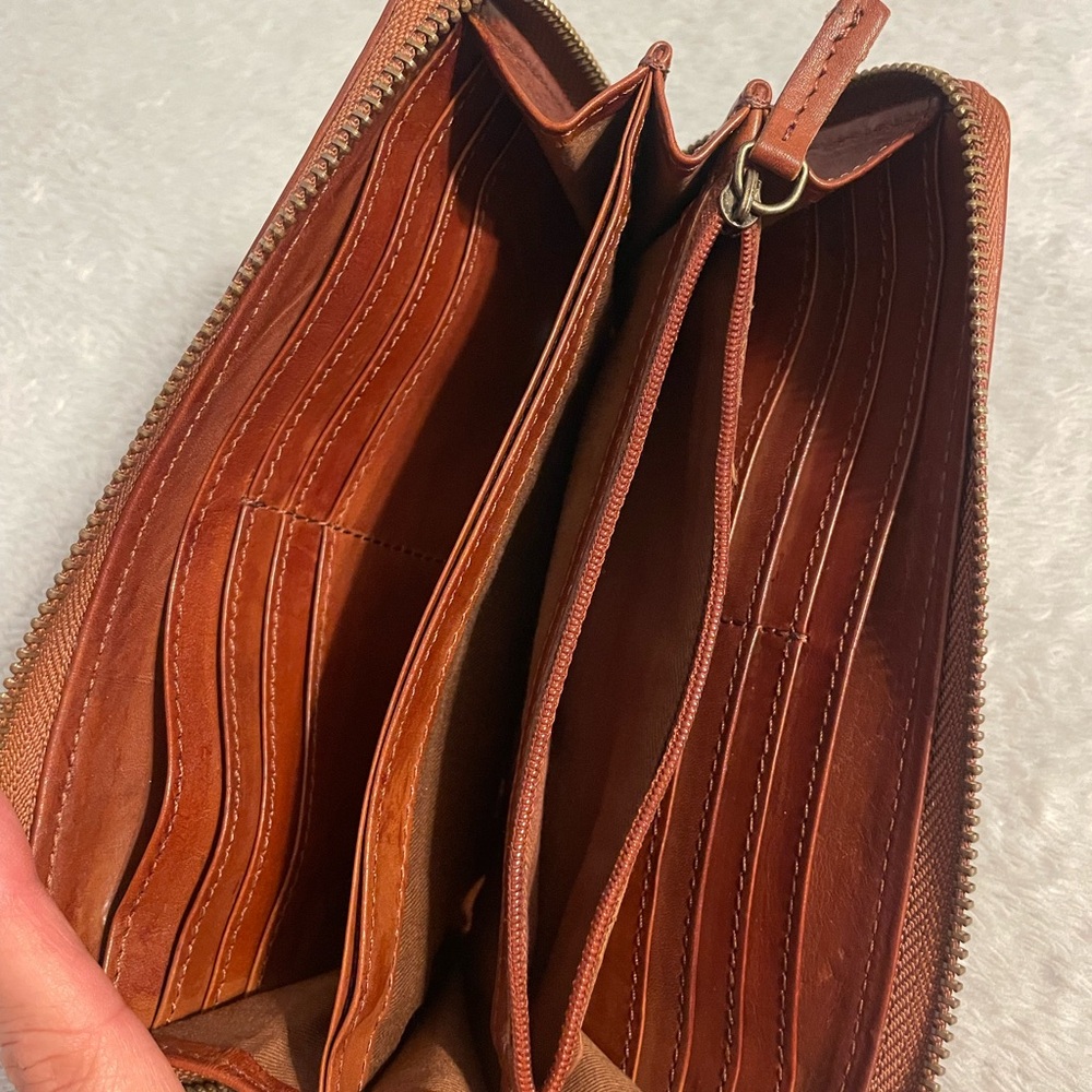 Genuine Leather Chestnut Brown Cutout Zip Around Soft Wallet - Picture 3 of 7